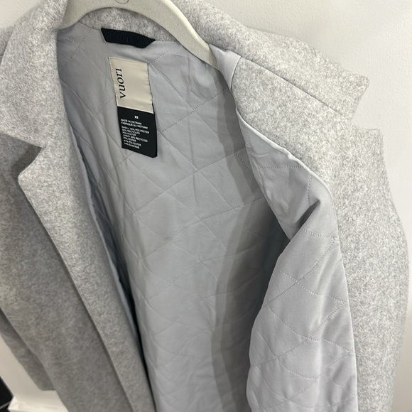 Vuori Soho Melton Trench coat
Size XS light Heather Grey - Picture 6 of 7